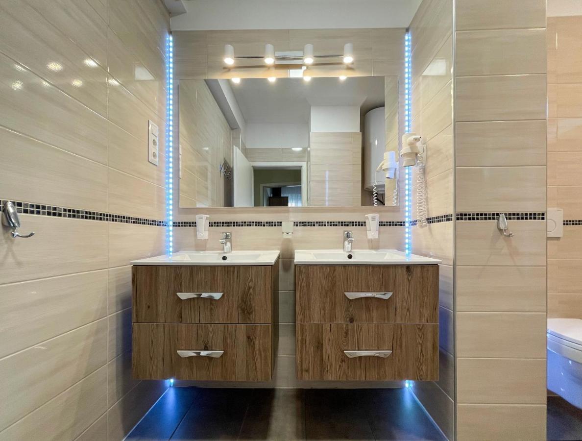 Asboth Taylor Apartment Budapest Bagian luar foto