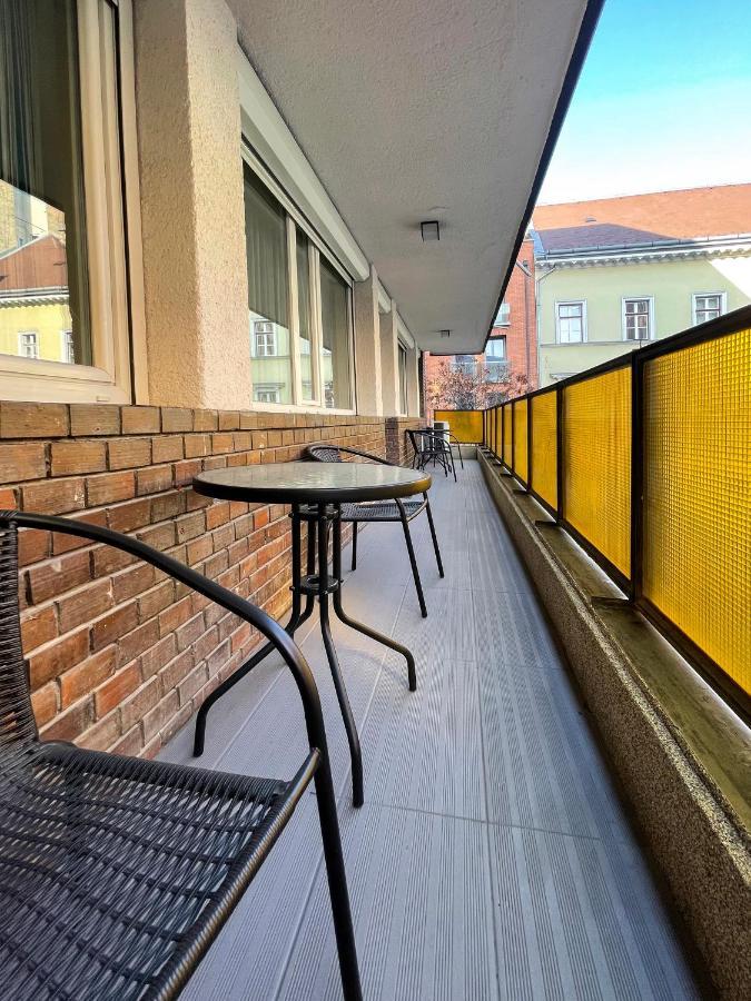 Asboth Taylor Apartment Budapest Bagian luar foto